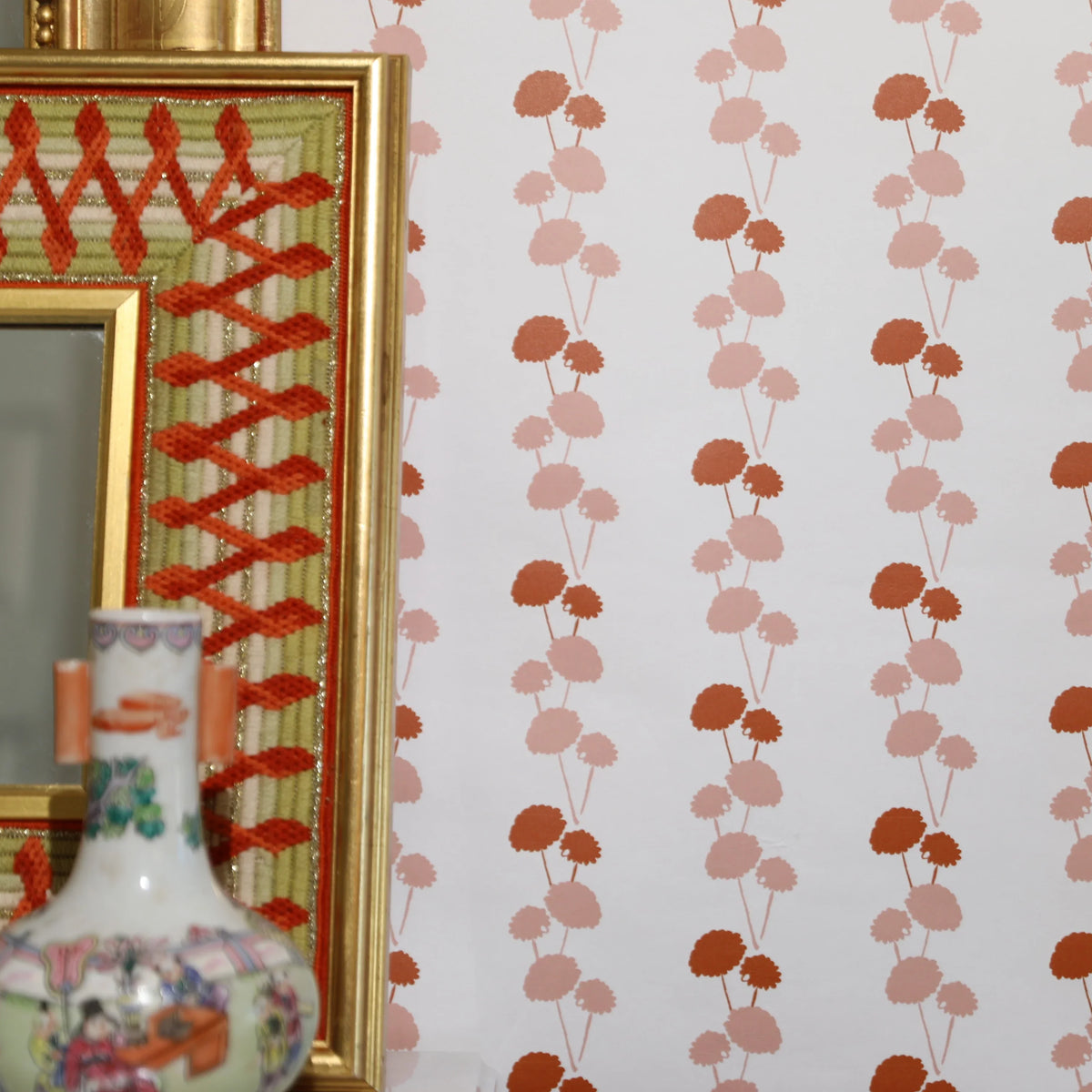 Luxury botanical and floral wallpaper featuring an elegant linear dahlia vine pattern inspired by English gardens, designed for modern traditional interiors, powder rooms, bedrooms, dining spaces, and layered luxury homes. Sustainably printed in England by Truett Designs.